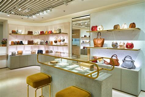 chloe hong kong store